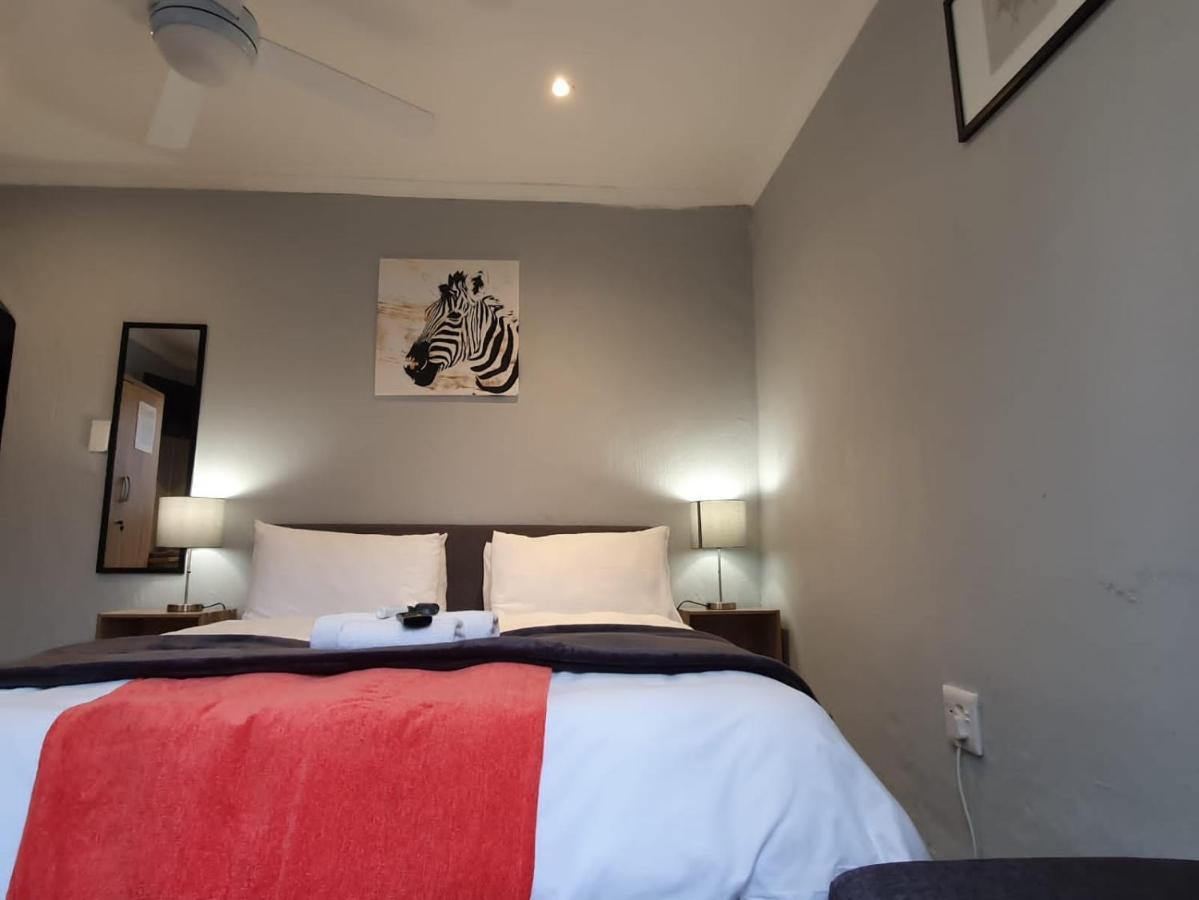 Waterfall Bed & Breakfast Bed & Breakfast Midrand Exterior photo